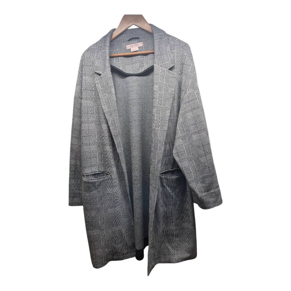 Pennington's In Every Story Academia Black & White Duster Blazer